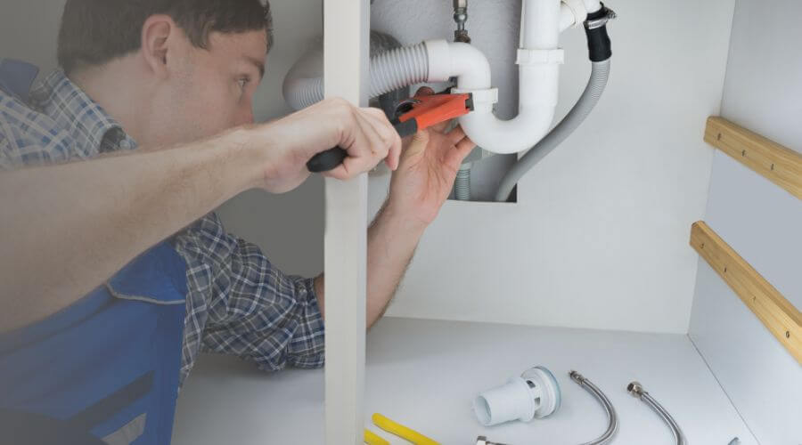Professional Leak Detection Services in Commiskey, IN